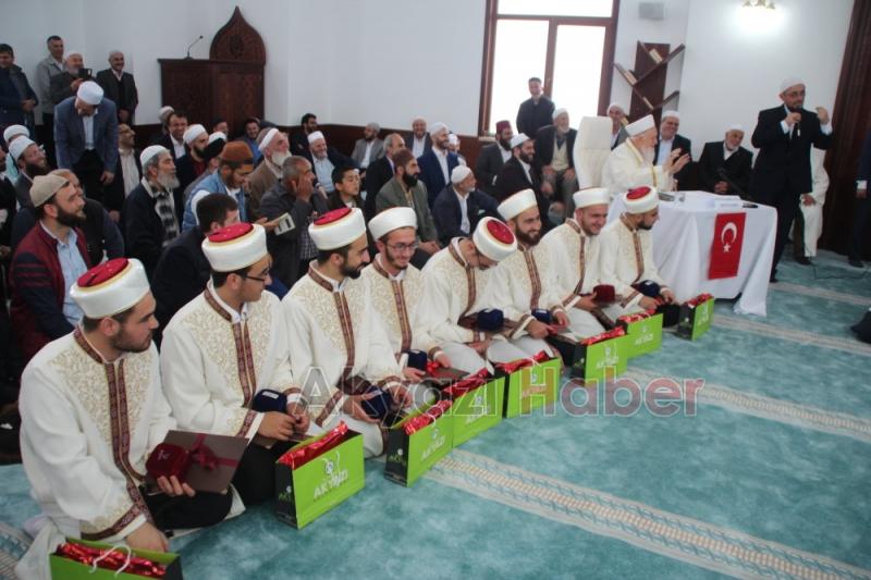 Darül Kurra Cami Dualarla İbadete Açıldı