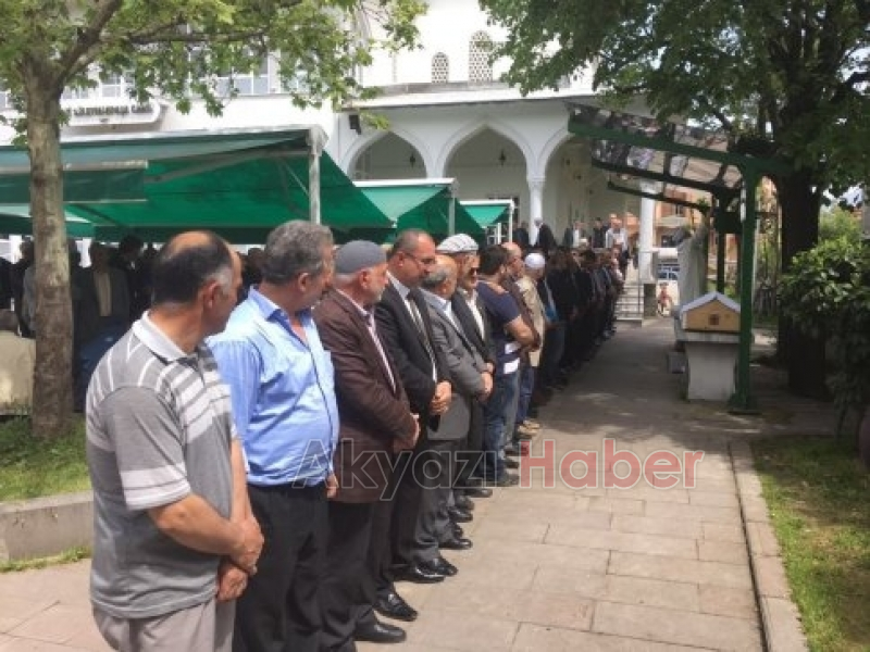 Davut Uğur Defnedildi