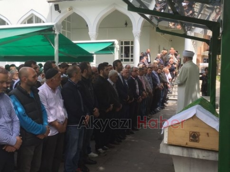 Davut Uğur Defnedildi