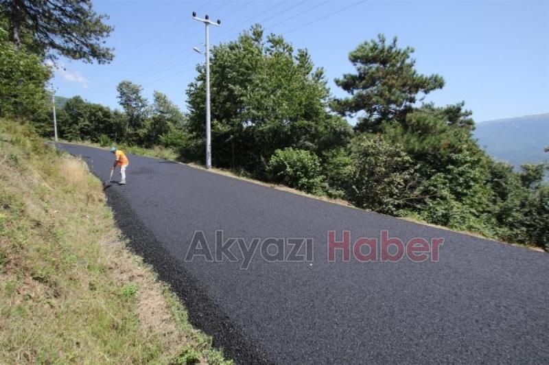 DEDELER ve MADENLER MAHALLESİNDE SICAK ASFALT ÇALIŞMALARI BAŞLADI
