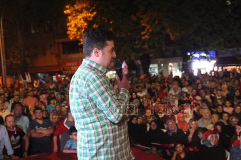 Demokrasi Nöbetinde Binlerce Kişi Çarşı İçinde Milli İradeye Sahip Çıktı