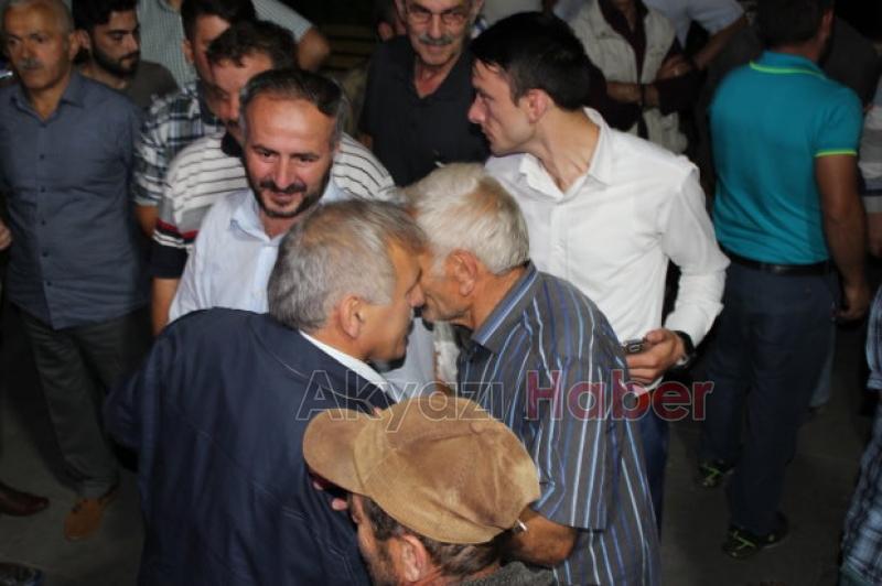 Demokrasi Nöbetinin 7.Gecesinde Ali İnci Akyazılılara Seslendi