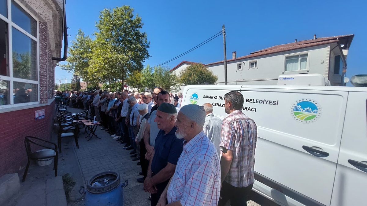 Denizde yüzerken fenalaşıp ölmüştü, toprağa verildi