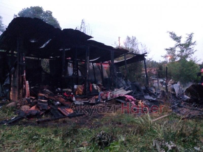 Deprem Barakasında Yangın 