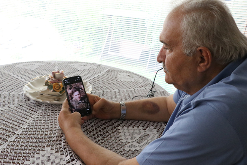 Depremde kaybettiği oğlunu ve küçük kızının acısıyla 26 yıldır kavruluyor