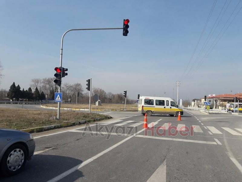 Devlet Hastanesi Kavşağına Trafik Lambaları Koyuldu
