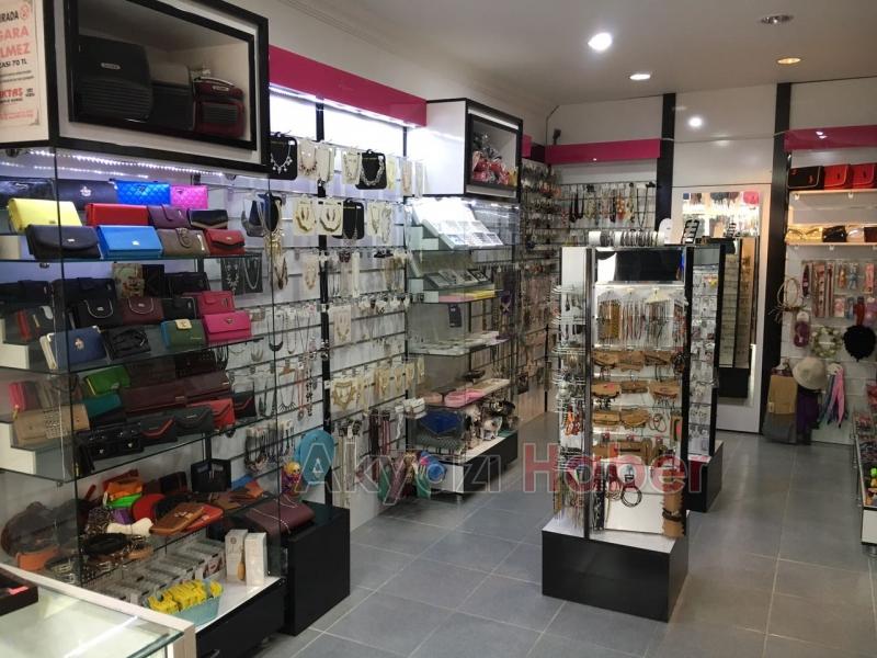 Devren Satılık Takı ve Aksesuar Dükkanı