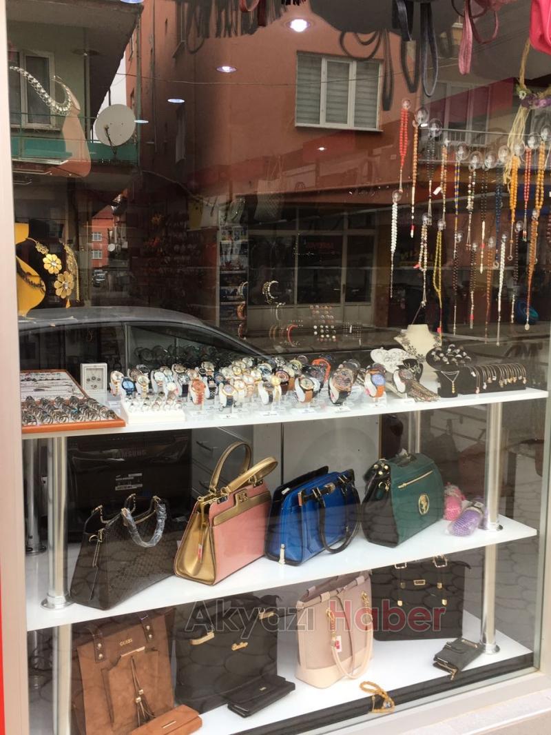 Devren Satılık Takı ve Aksesuar Dükkanı