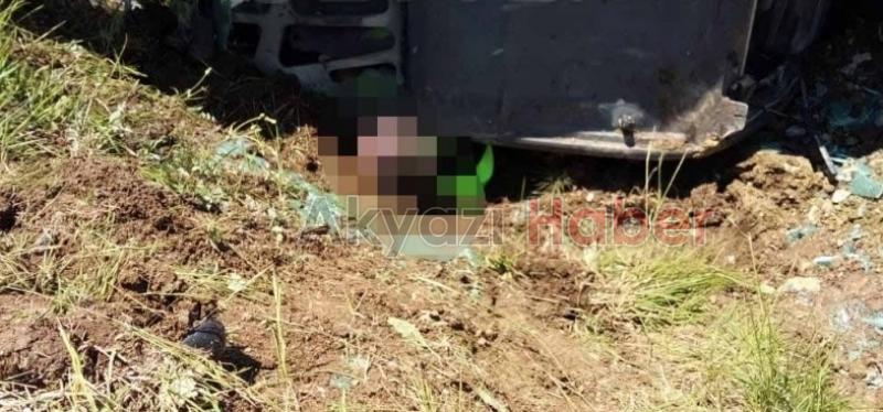 Devrilen iş makinesinin altında can verdi