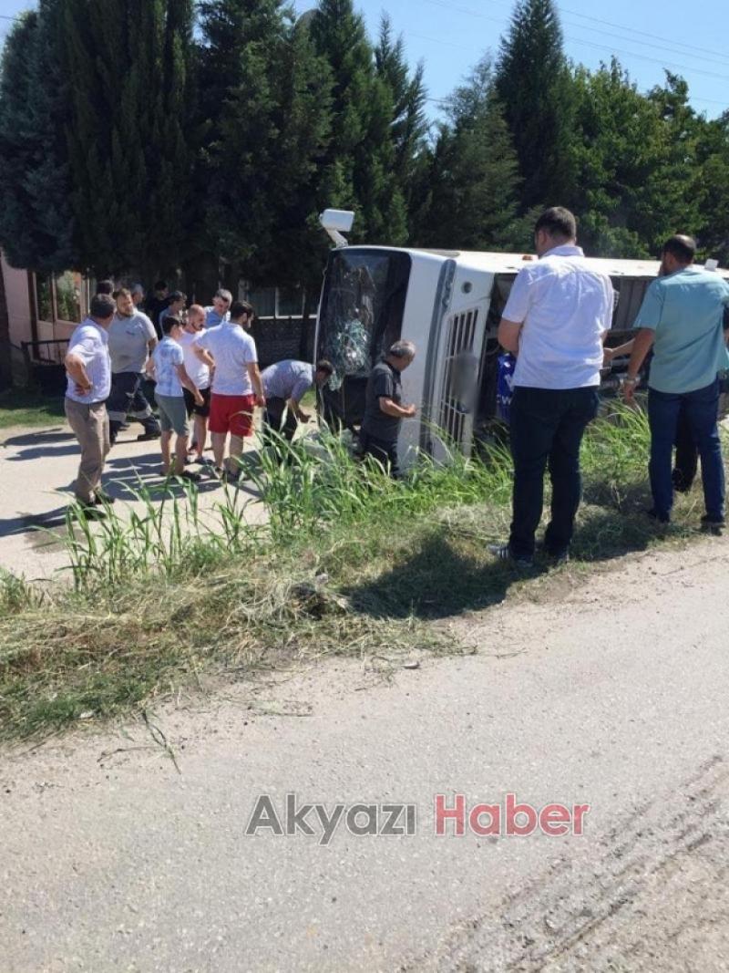 Devrilen Minibüsün İçinden Böyle Çıktılar