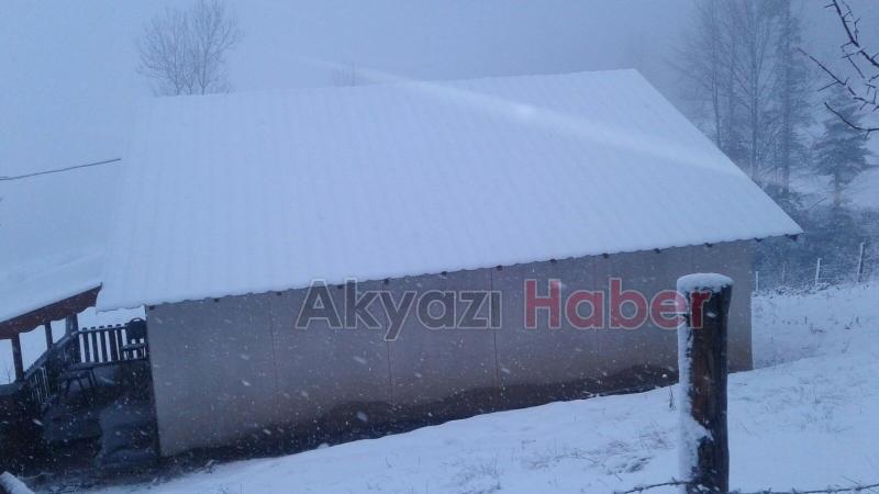 Dikmen Yaylası beyaza büründü