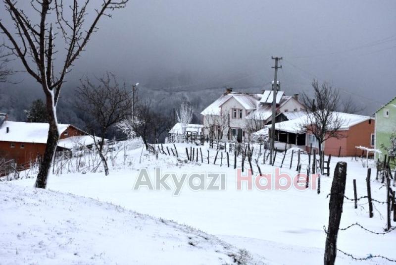 Dikmen yaylasında kar kalınlığı 25 santimetreye ulaştı