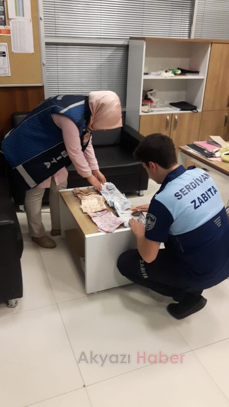 Dilenciden servet çıktı