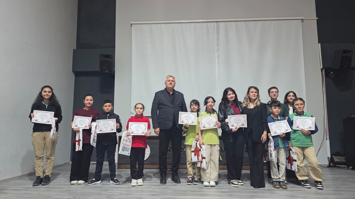Dilimizin Zenginlikleri Şenliği Akyazı’da Coşkuyla Gerçekleştirildi