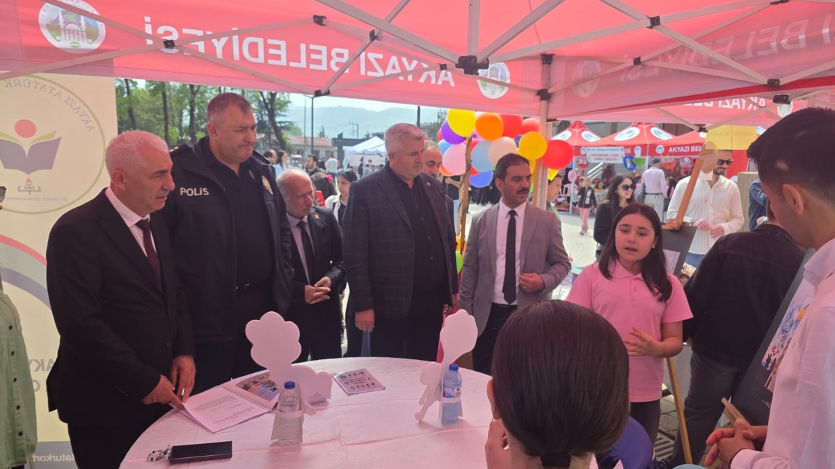 Dilimizin Zenginlikleri Şenliği Akyazı’da Coşkuyla Gerçekleştirildi