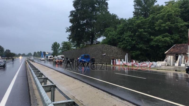 Direksiyon Hakimiyetini Kaybeden Sürücü Takla Attı