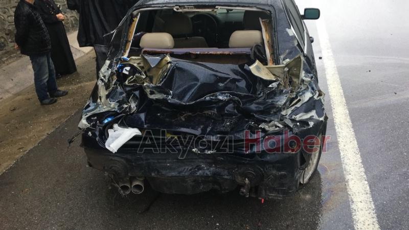 Direksiyon Hakimiyetini Kaybeden Sürücü Takla Attı