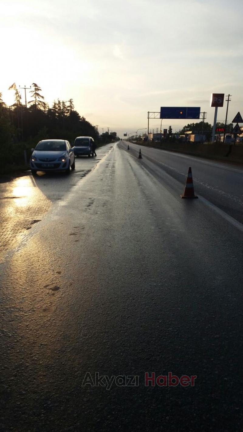 Direksiyon Hakimiyetini Kaybeden Tır Sürücüsü Yoldan Çıktı