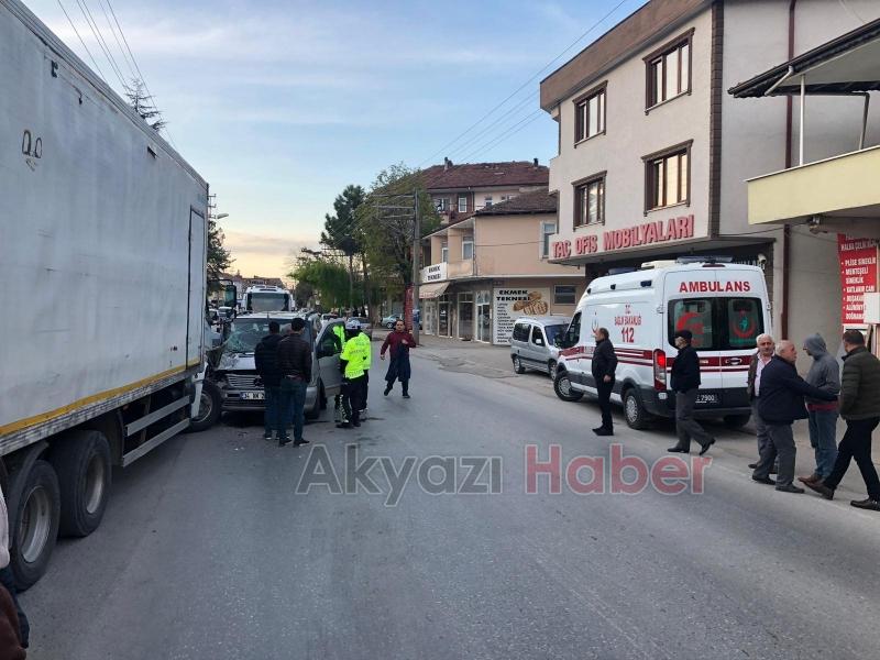 Ada Caddesinde Trafik Kazası 1 yaralı