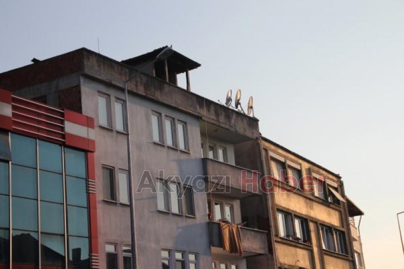 Dış Cephede Dökülen Sıvalar Tehlike Saçıyor