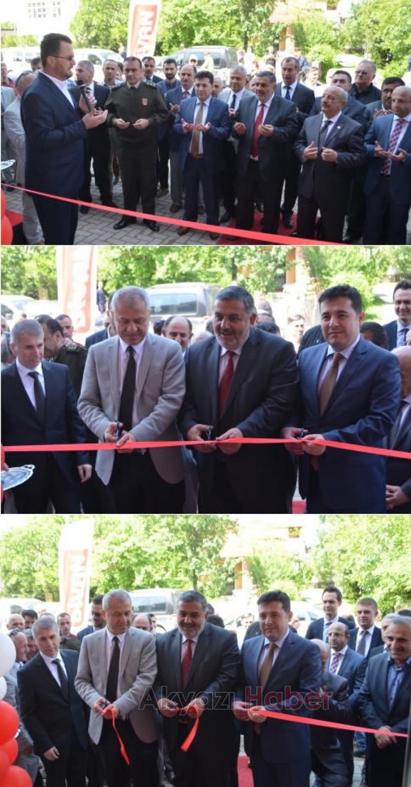 Divan Mobilya Akyazı da Yeni Şubesini Açtı