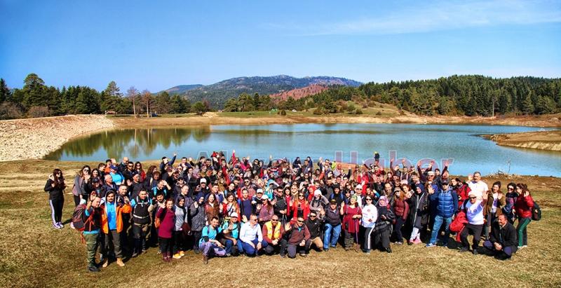 Doğa Yürüyüşleri Karagöl le başladı