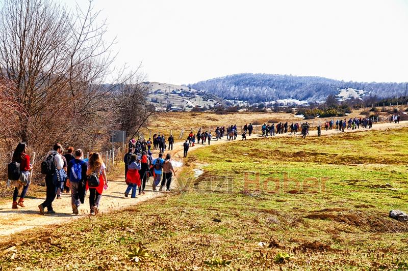 Doğa Yürüyüşleri Karagöl le başladı
