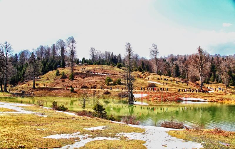 Doğa Yürüyüşleri Karagöl le başladı