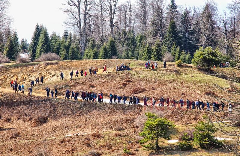 Doğa Yürüyüşleri Karagöl le başladı