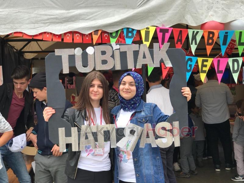 Dokurcun Çok Programlı Anadolu Lisesi Öğrencilerinden Tübitak Bilim Şenliği 