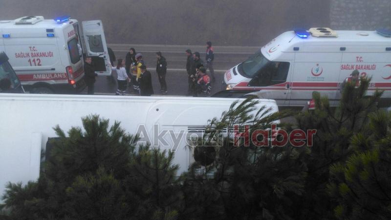 Dokurcun'da Tır ile Minibüs Çarpıştı