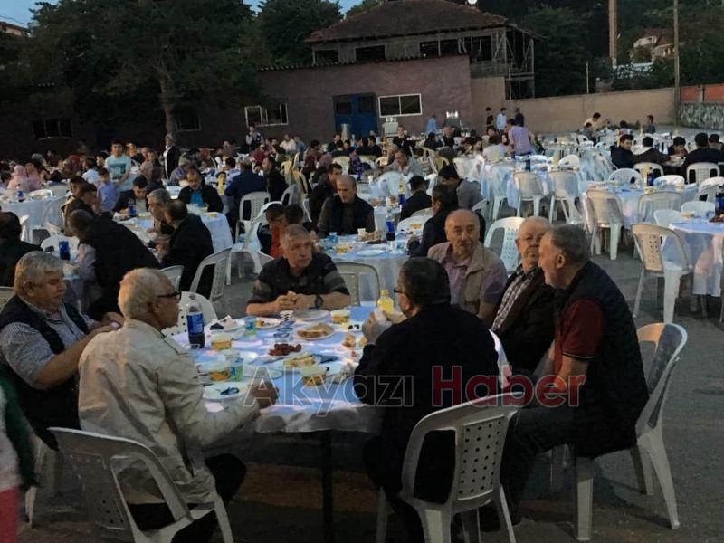  Dokurcun Mahallesi İftarda Buluştu