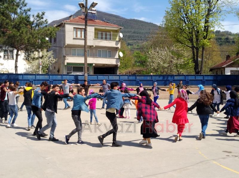 Dokurcunda 23 Nisan Coşkusu