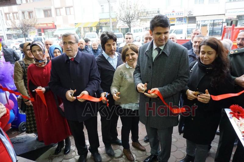  Domino's Pizza Akyazı Şubesi Törenle Açıldı