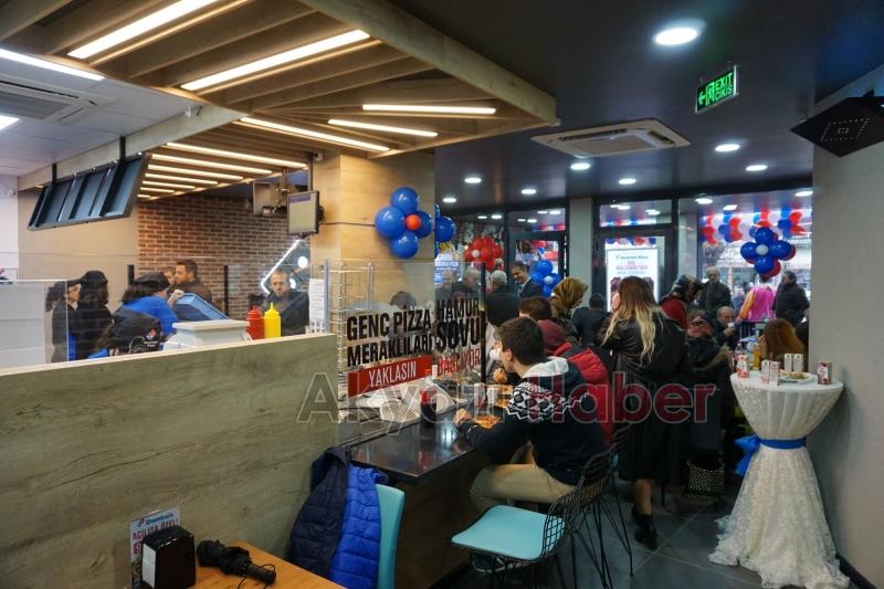  Domino's Pizza Akyazı Şubesi Törenle Açıldı