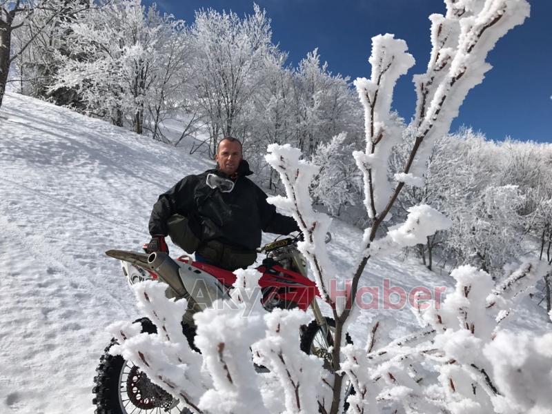 Donan Gölde Kros Yaptılar 