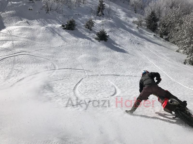 Donan Gölde Kros Yaptılar 