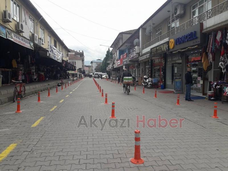 Dükkan önüne yapılan parklara Dubalı Çözüm