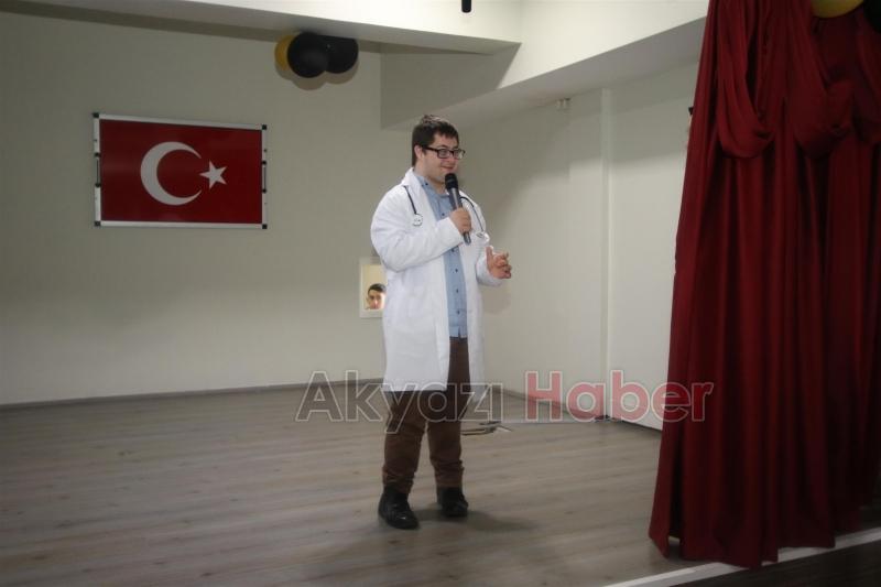 DÜNYA ENGELLİLER GÜNÜ AKYAZIDA KUTLANDI