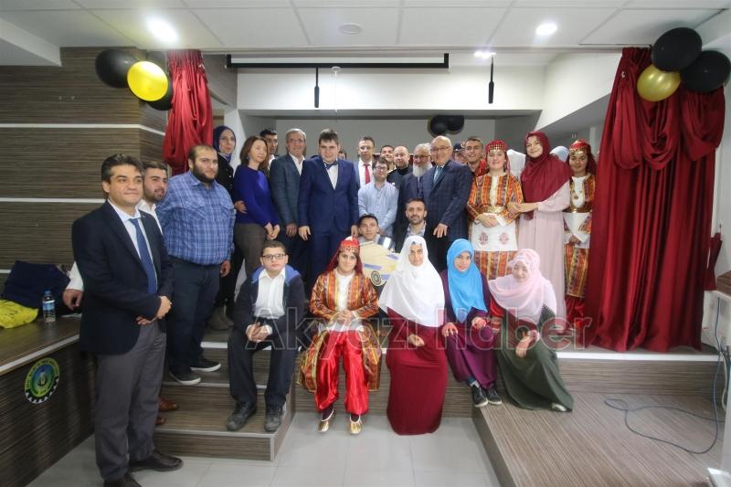 DÜNYA ENGELLİLER GÜNÜ AKYAZIDA KUTLANDI