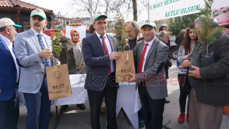 Dünya Ormancılık Gününde Akyazı da 3 Bin Fidan Dağıtıldı