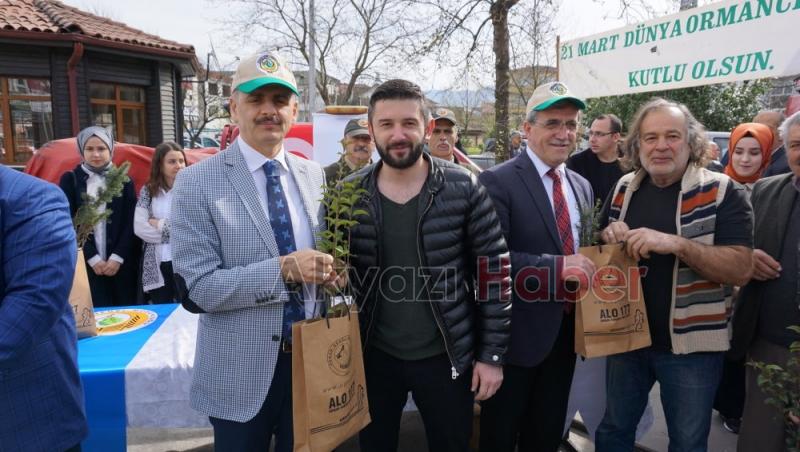 Dünya Ormancılık Gününde Akyazı da 3 Bin Fidan Dağıtıldı