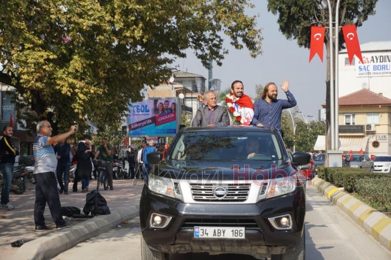 Dünya Şampiyonuna memleketinde Coşkulu karşılama