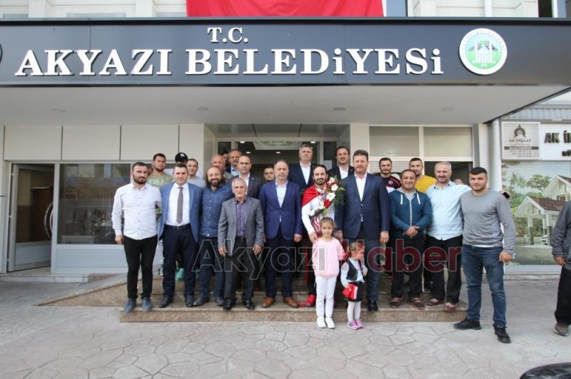 Dünya Şampiyonuna memleketinde Coşkulu karşılama