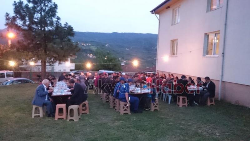  Durmuşlar Mahallesi’nde Geleneksel İftar Yemeği