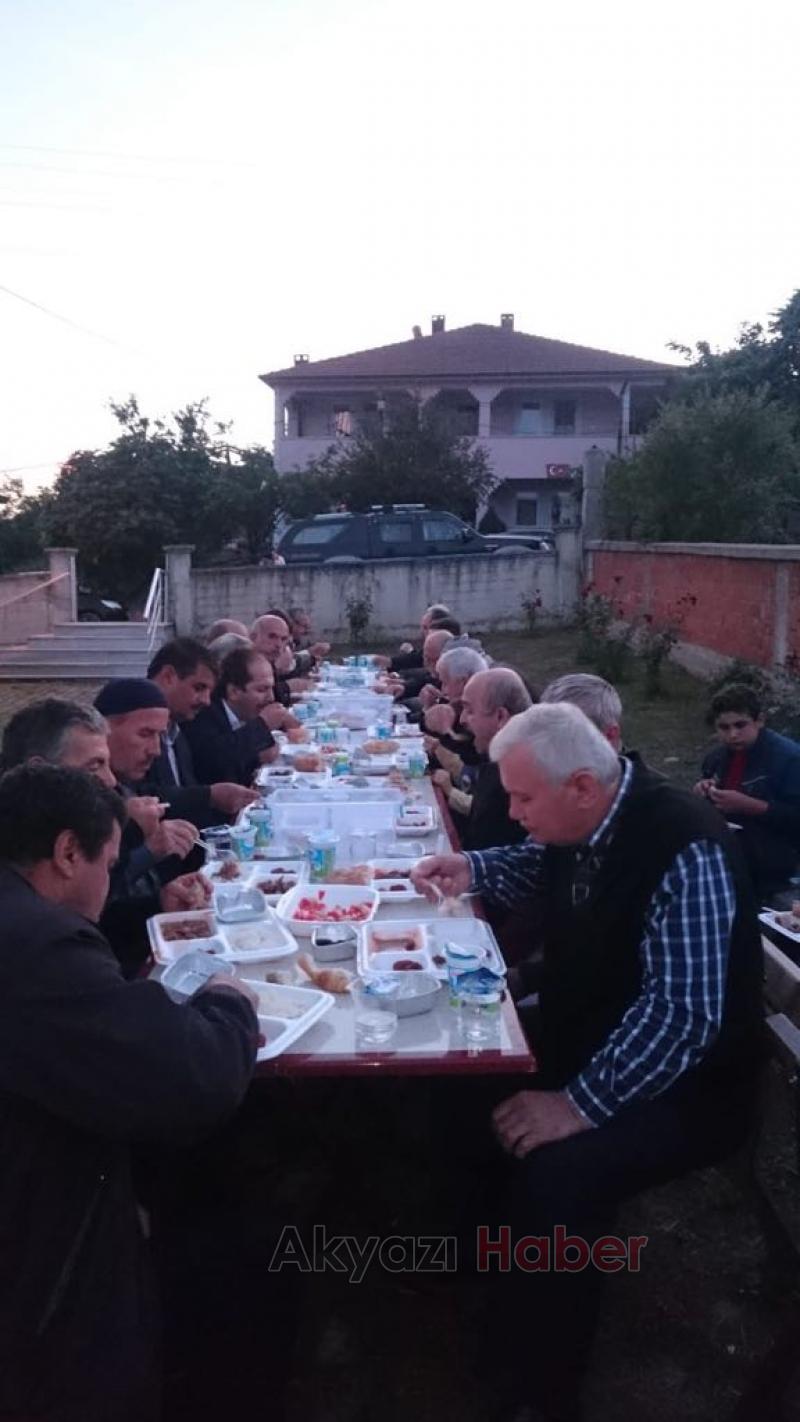  Durmuşlar Mahallesi’nde Geleneksel İftar Yemeği
