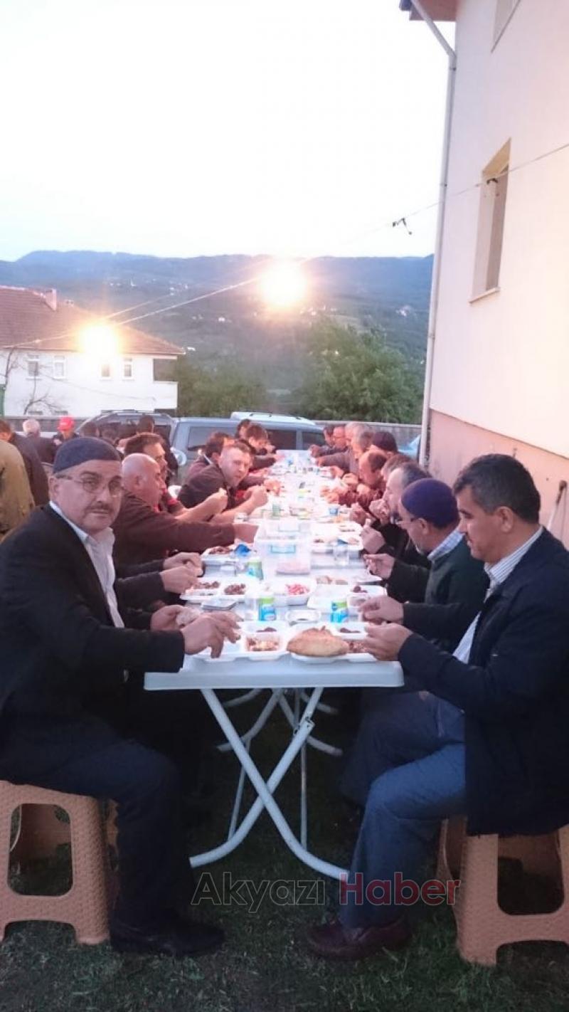  Durmuşlar Mahallesi’nde Geleneksel İftar Yemeği