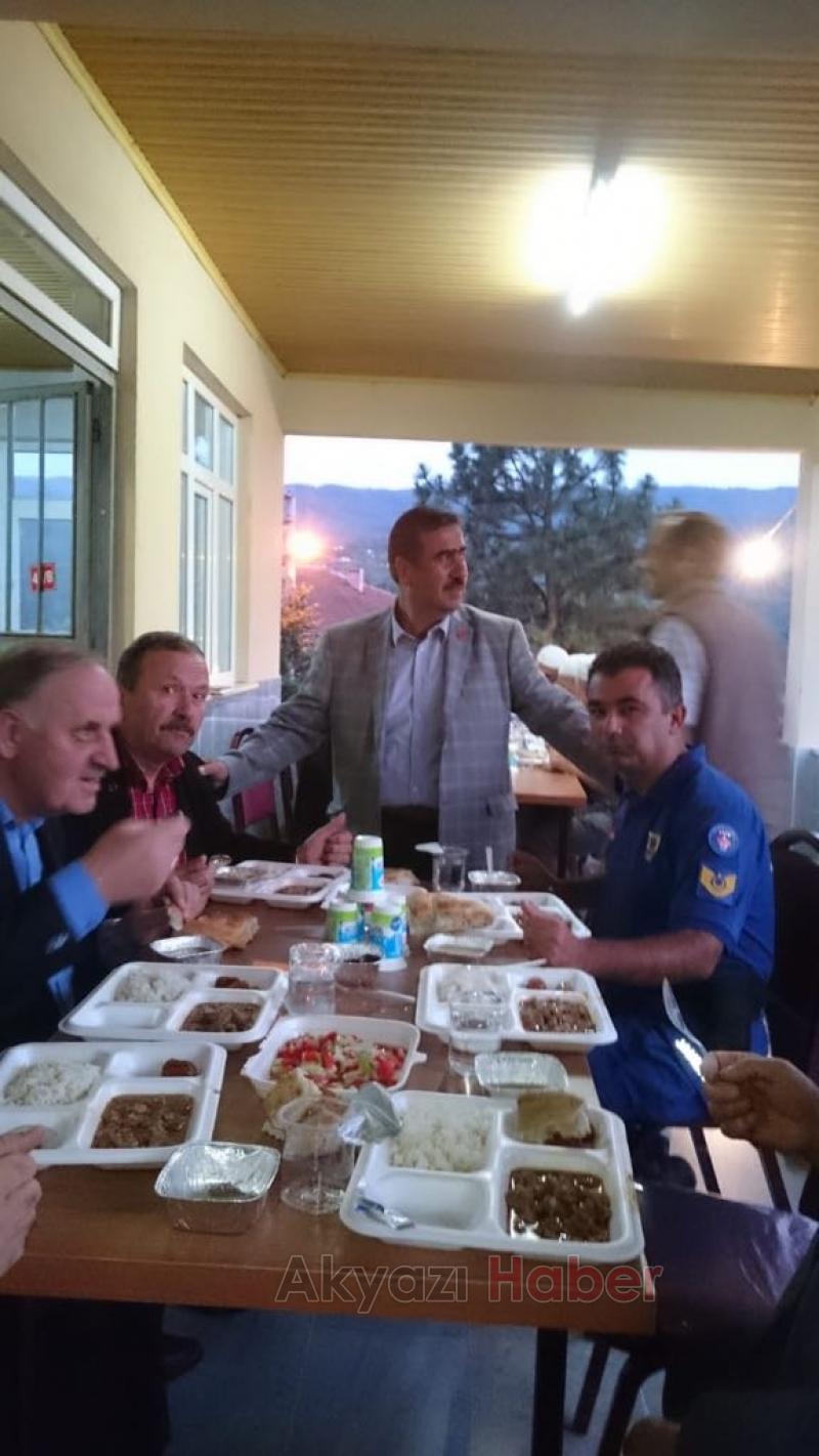  Durmuşlar Mahallesi’nde Geleneksel İftar Yemeği