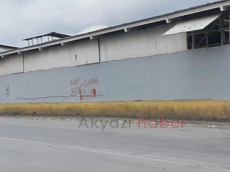 Duvar yazılarına Tepki Büyük 