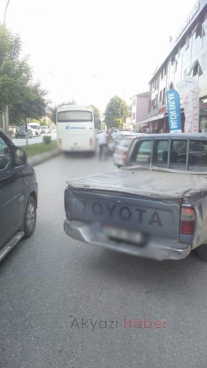  Duyarsız, Sorumsuz Sürücüler Akyazı’da Trafiği Katlediyor